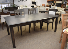 Self-Storage Leg Dining Table